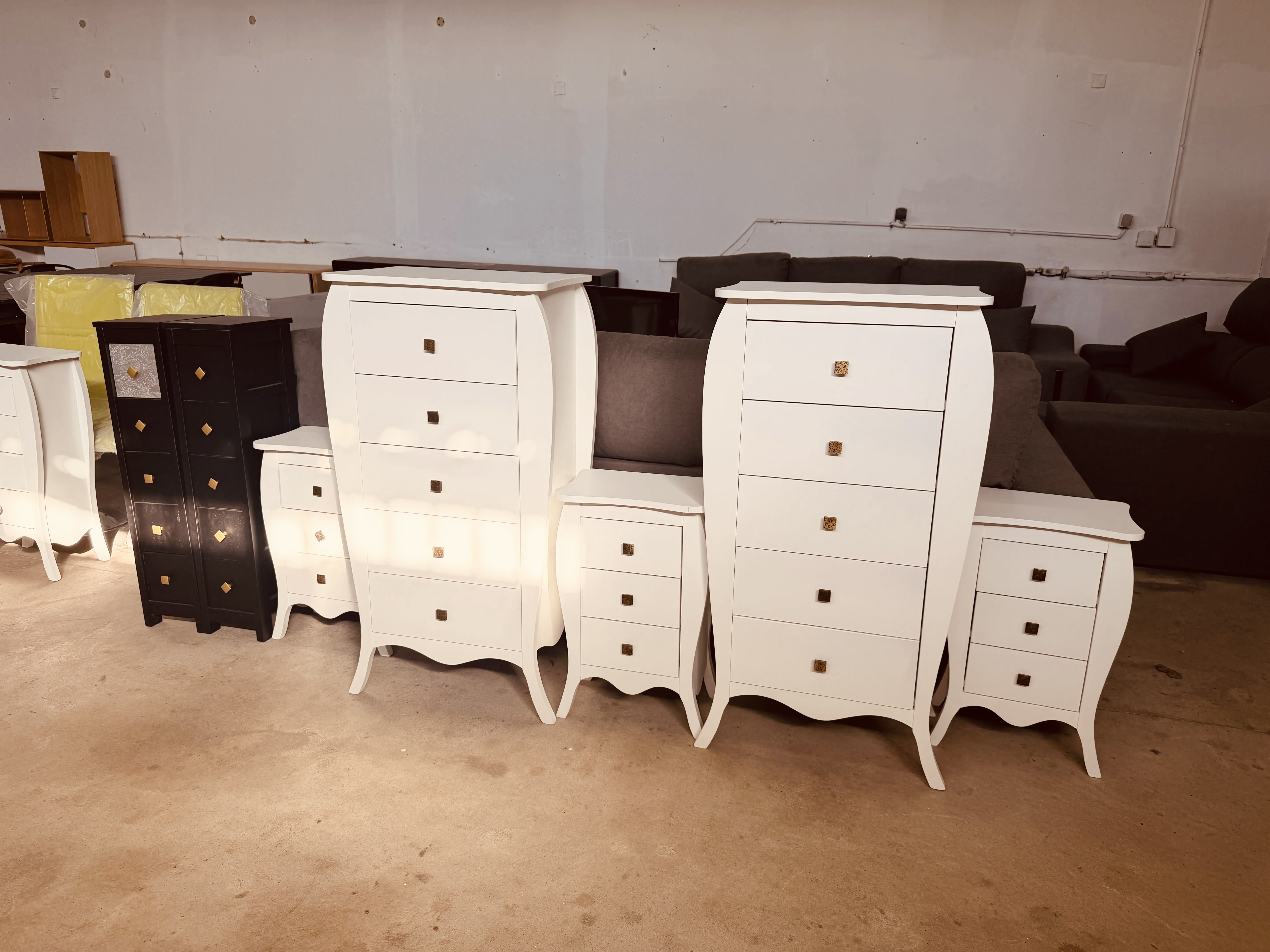 chiffoniers